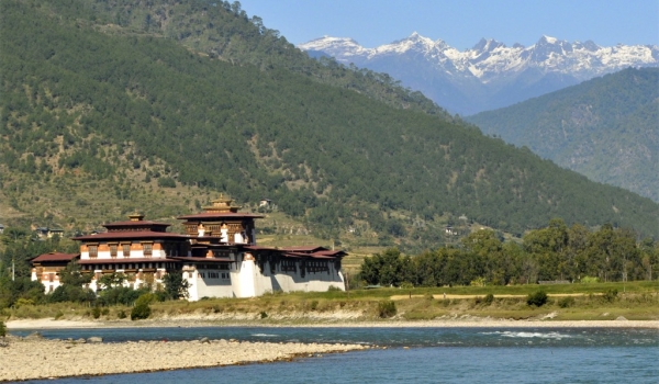 View of Punakha Dzong