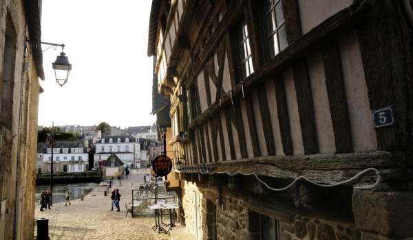 15th & 16th century houses