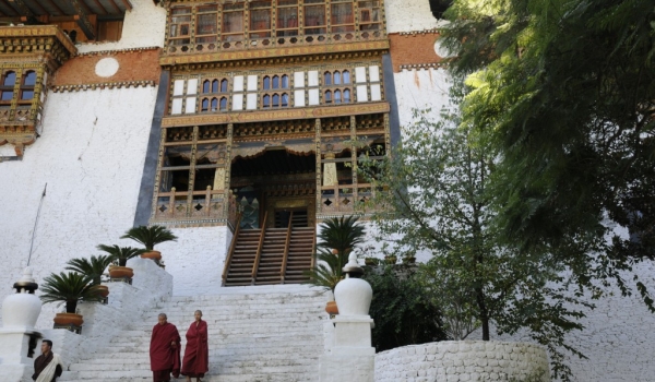 Punakha Dzong entrance